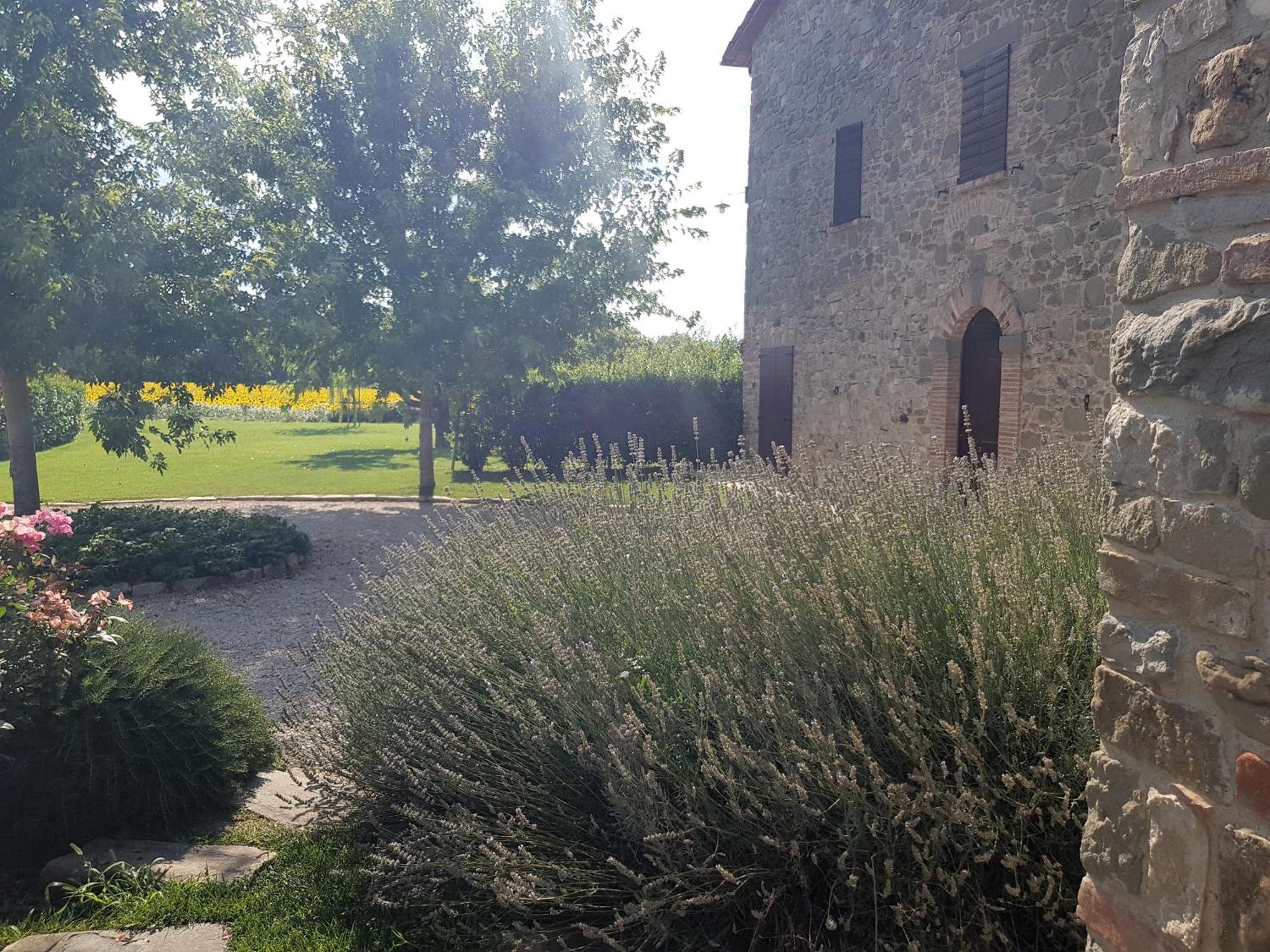 Agriturismo Villa Al Piano Todi Buitenkant foto
